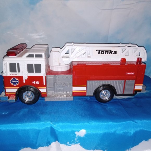 Tonka fire rescue ladder truck 13” Engine "46" - sounds, siren, and lights work! - Picture 5 of 7